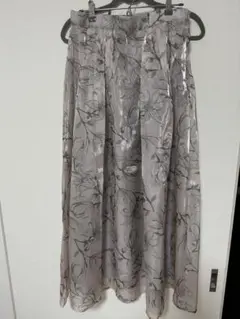 花柄フレアロングスカート