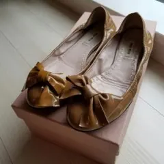 2026年最新】MIU MIU カラー：ベージュ系 フラットシューズ・バレエ