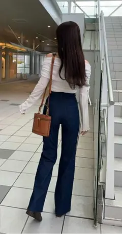 GRLセミフレアデニムパンツ