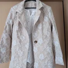 花柄刺繍 テーラードジャケット ベージュ、