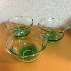 Item thumbnail for item 9530c00b-af06-4027-863d-92294a716362