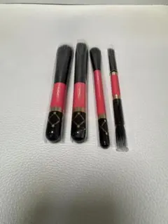 M.A.C メイクブラシ 4本セットのサムネイル