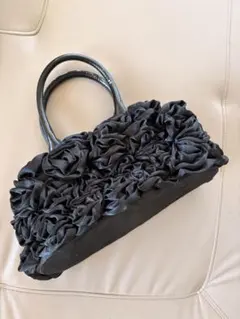 フリル・花デザイン 黒 ハンドバッグ