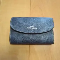 COACH コーチ　シグネチャー キーケース ネイビーのサムネイル