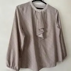 LES MUES 長袖ブラウス Mサイズ 上品カラー