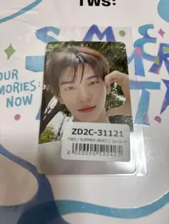 TWS シニュ　SUMMER BEAT ユニバーサル特典　トレカ