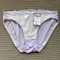 Item thumbnail for item b7dc7a7b-b5b5-46f9-a9d7-ed85bfa37186