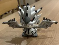 銀レウス リオレウス希少種 ソフビ フィギュア モンハン