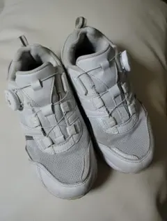 MADFOOT！ キッズ スニーカー ホワイト FREELOCK　20.5センチ