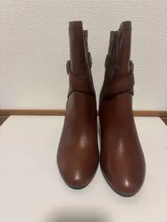 レザーブラウンバックジッパーブーツ