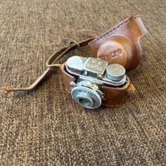 ジャンク品］ミノルタ-35 Model II二眼レフカメラ純正レザーケース付き
