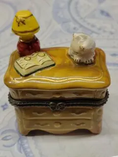 e*e様 アンティーク　美品　猫　ジュエリーボックス