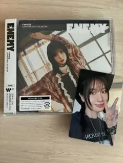 TWICE ENEMY モモ　MOMO トレカ付き　アルバム