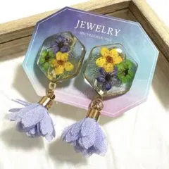 ハンドメイド ダリア ピアス レジン ディップ ゴールド - メルカリ