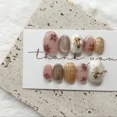 ネイルチップ ジェルネイル ニュアンス ベージュ 春 お花 チェック