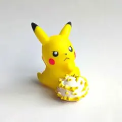 ポケモン　任天堂　ピカチュウ　フィギュア　ソフビ　食玩　指人形