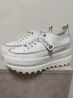 厚底ホワイトレザー スニーカー