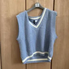 【H&M】Ｖネックニットベスト　ショート丈　バイカラー　ツートン　ブルーM