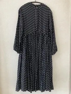 ヌキテパ コットンドビーストライプフラワープリントドレス 芸能人着用