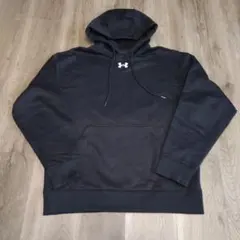 Under Armour ブラックパーカー SM