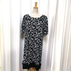 【美品】INGEBORG インゲボルグ 総柄 ワンピース キャンディのサムネイル