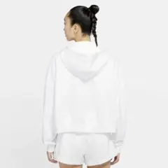 NIKE ナイキ スウェットフーディー 女性Sサイズ CU5109100 新品のサムネイル