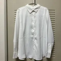 プッチージョ　長袖シャツ ホワイト　小さいサイズのサムネイル