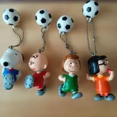 コロコロスヌーピー スヌーピー フィギュアキーチェーン サッカー 4種セット
