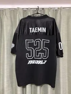 SHINee オニュ Ｔシャツ オンユ オニュ ONEW SHINee シャイニー ブラック 黒 Tシャツ T-シャツ