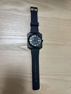 腕時計　mnwka ミシカ
