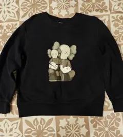 UNIQLO UT KAWS トレーナー ブラック 130cmのサムネイル