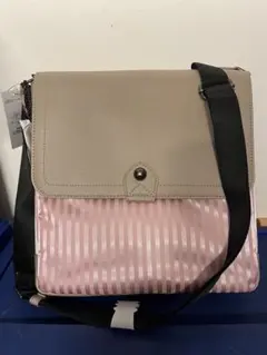 Item thumbnail for item 0fb4fa78-0fe2-4539-9f76-7c1ae58a12f6