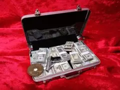 1/6 サイズ ダミー札束とミニチュアSIG232セット