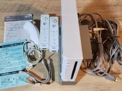 動作確認済Wii+コントローラー2つ+ヌンチャク+ACアダプター+AVケーブル