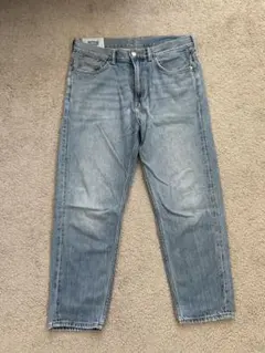 H&M RELAXED TAPERED デニムパンツ 33/30のサムネイル