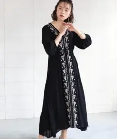 Bou Jeloud ブージュルード 刺繍ロングワンピース ワンピース 刺繍
