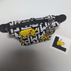 シール付　新品Longchamp ロンシャン ポケモン ピカチュウ　コインケースのサムネイル