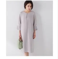 値下げしました⭐️B.C STOCKバックサテン　ジョーゼットワンピースのサムネイル