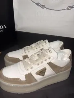 PRADA ダウンタウン ボールド ナッパレザー スエード スニーカー 