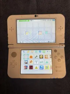 【大量ソフト付き】Newニンテンドー3DS LL パールホワイト【充電器付き】