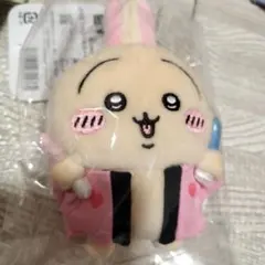 ちいかわ オタ活うさぎマスコット（うちわ） - メルカリ