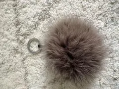 ファーチャーム キーホルダー グレー