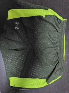 アンダーアーマーランニングショートパンツ とコンプレッションレギンス