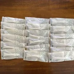 ホテルアメニティ　使い捨てカミソリ　3枚刃首振り　18個
