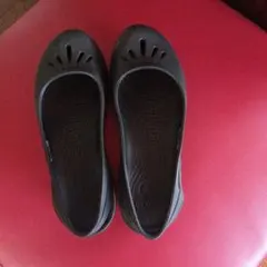 1421）Crocs Malindi　 クロックスマリンディ　フラットシューズのサムネイル