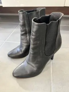 DIANA 黒レザースショートブーツ 高ヒール