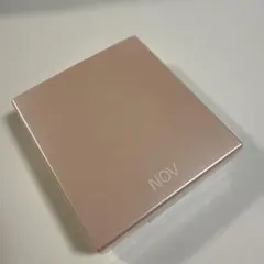 【一度のみ未使用】NOV ノブ　プレストパウダーuv ナチュラル　ケース付きのサムネイル