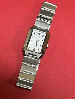 CASIO クォーツ シルバー 時計　腕時計