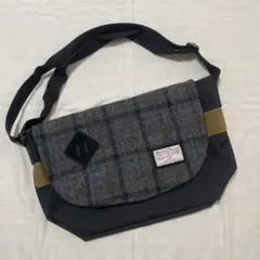 美品　ハリスツイード　メッセンジャーバッグ