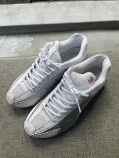 Nike Shox ナイキ ショックス R4